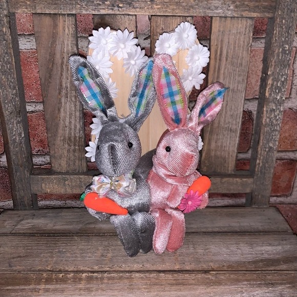 Vintage style velveteen bunny rabbits decor Spring Easter decor - Picture 7 of 7
